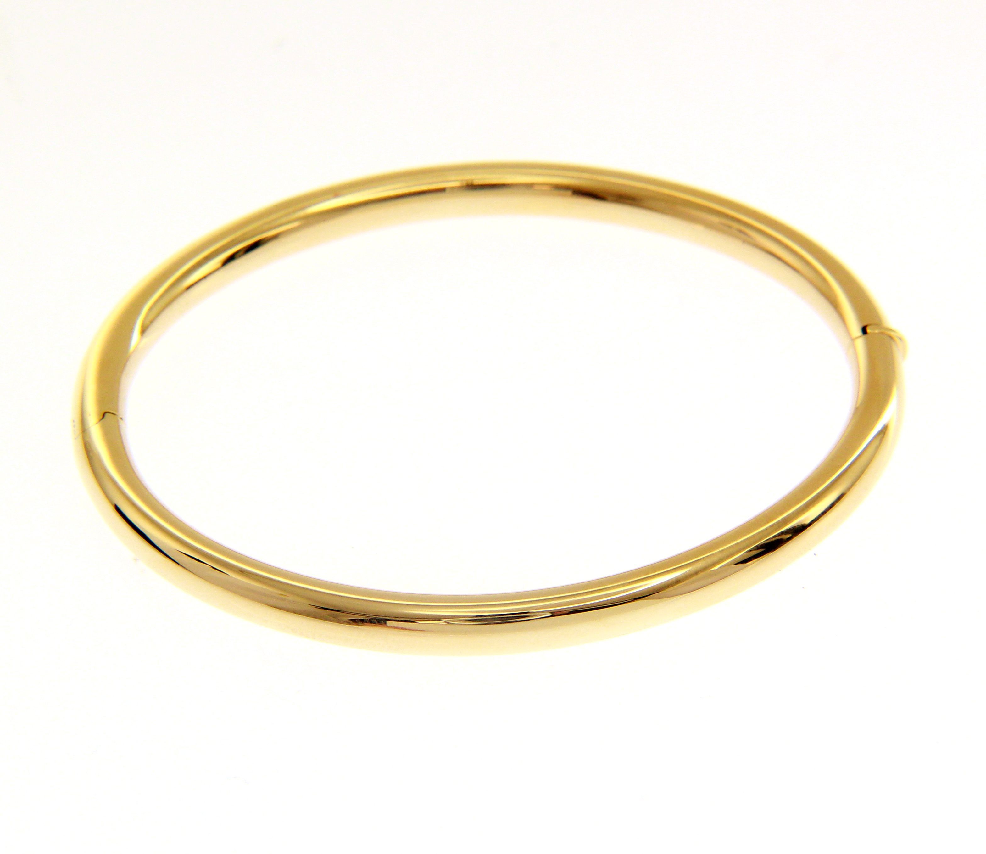 Golden oval bracelet with clasp k14 (code S205089)